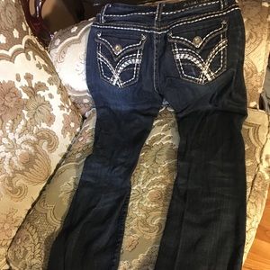 La idol size three jeans